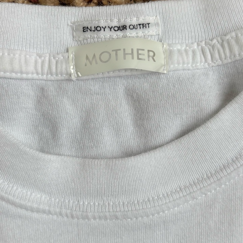 Classic White Boxy Pocket Tee - Picture 7 of 9